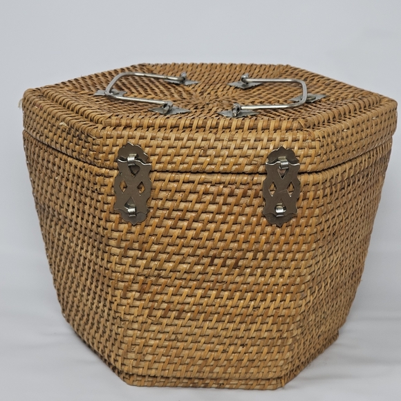 Vintage Chinese Natural Rattan Woven Wedding Tea Ceremony Basket Box, EUC - Picture 2 of 13